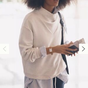 Like New Varley Betsy Oversized Relaxed Pullover Sweatshirt - Ivory Marl